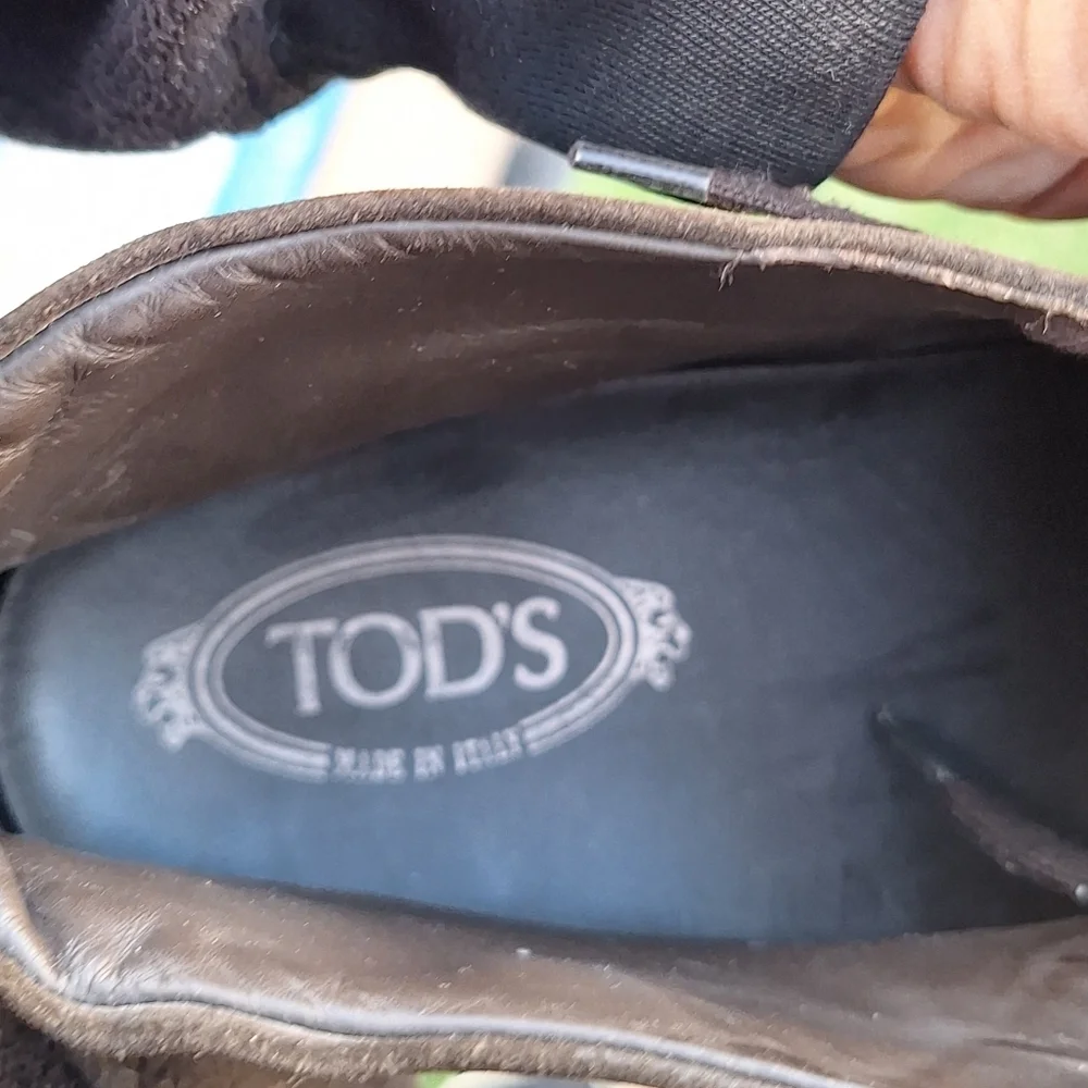 Tod's Made In Italy Dark Brown Suede Size 9